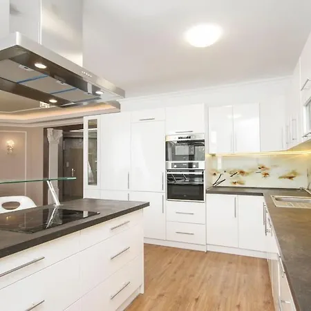 Deluxe Nivy * 布拉迪斯拉发